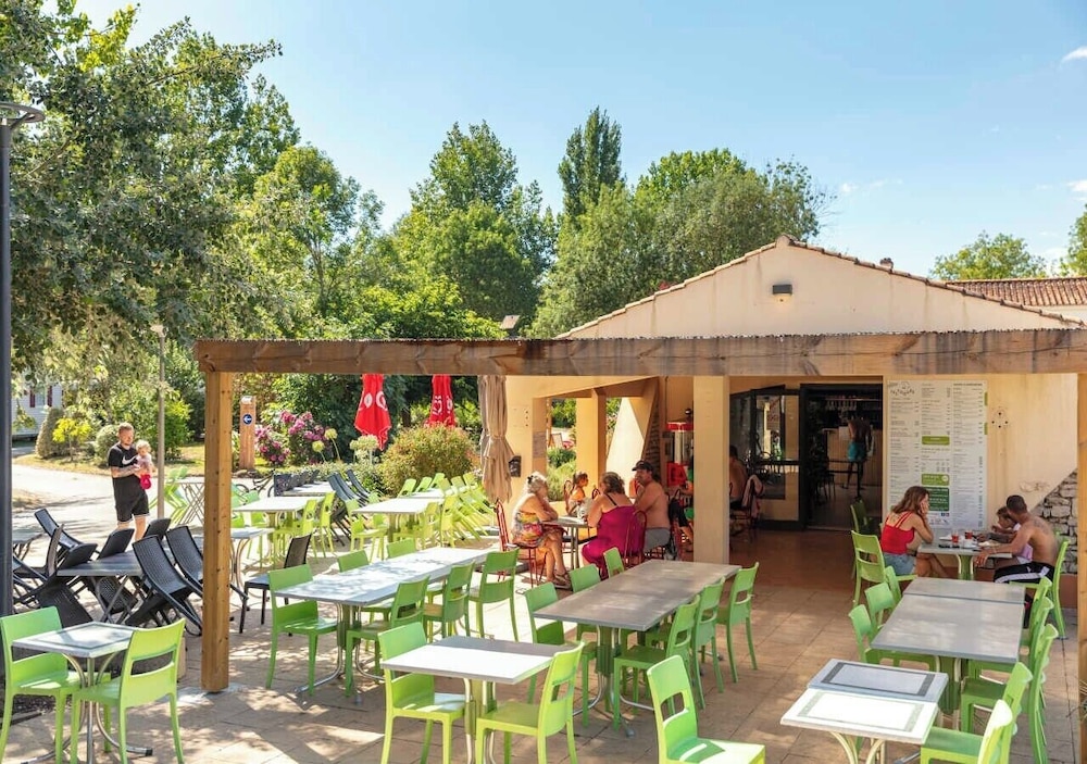 Camping Marvilla Parks - Clos Cottet