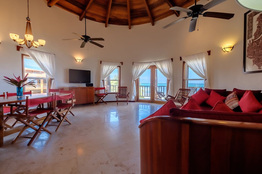 Indigo Belize 1C 3 Bedroom Condo by RedAwning