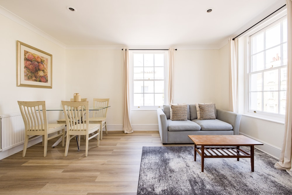 The Pimlico Apartments