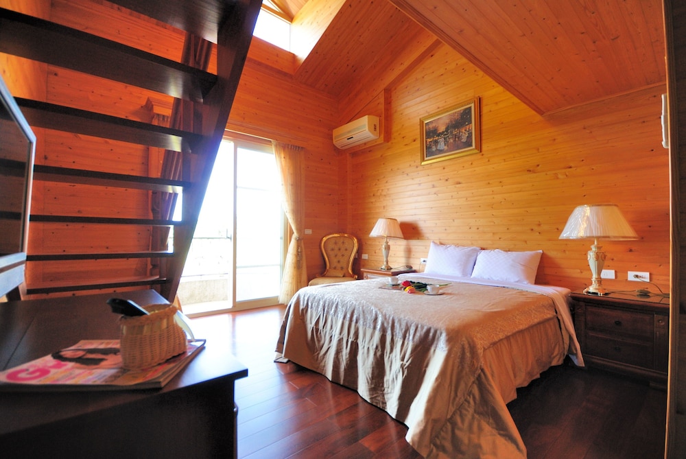 Aurora B&B