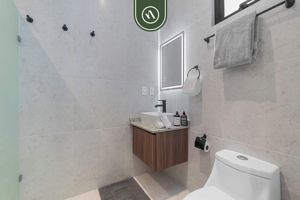 Brand New 1 BR Condo Right Next to the Malecon