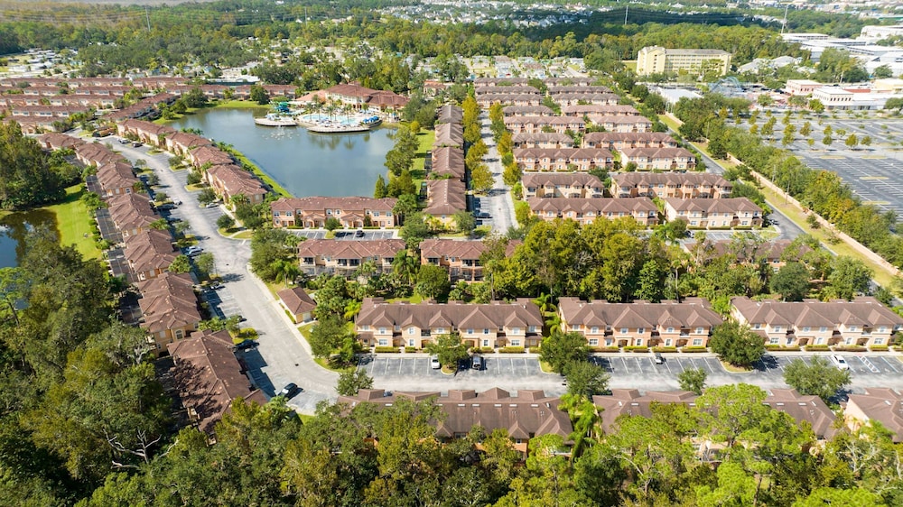 Cozy 3BR Regal Oaks Close to Disney