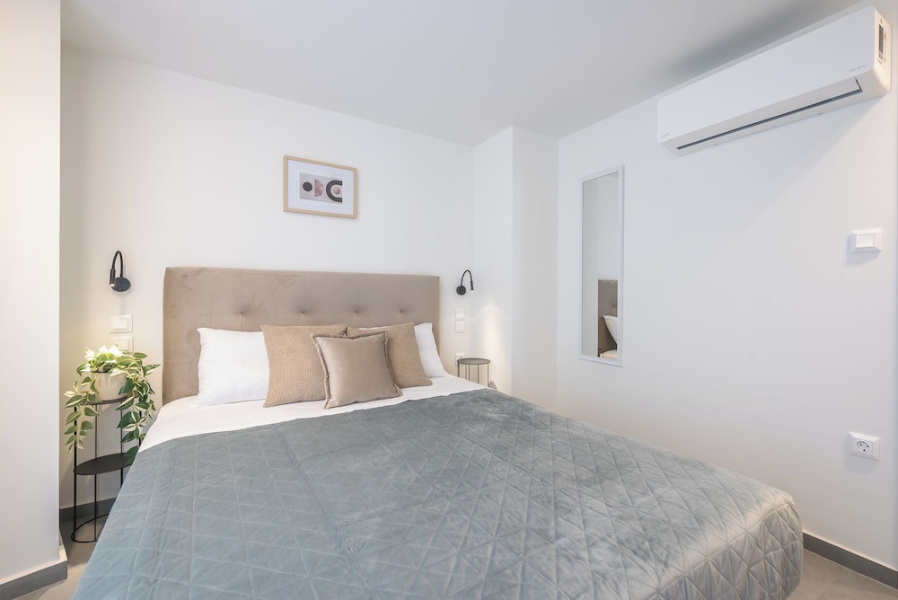 Athens Secluded Apartments