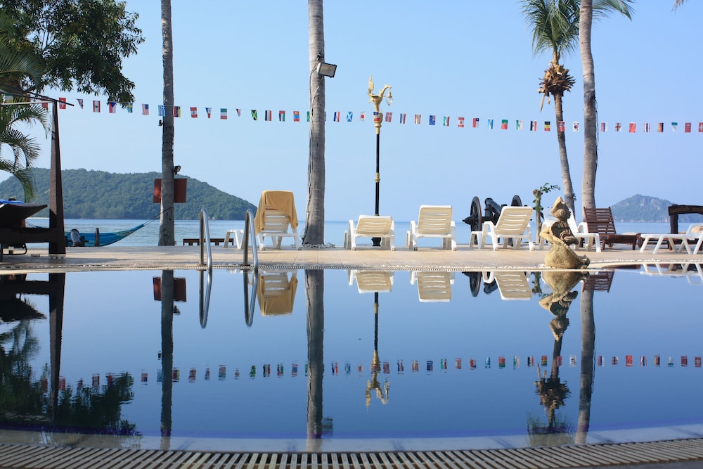 Grand Sea Beach Resort