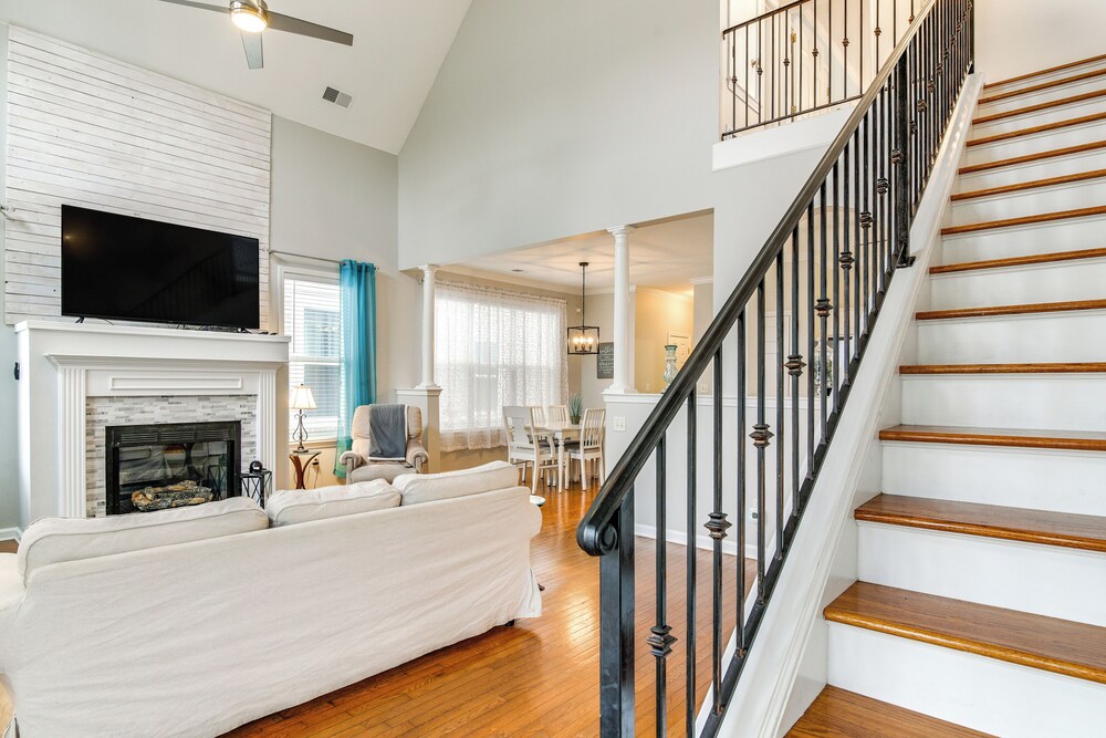 3 Mi to Dtwn Memphis: Charming Family Home!