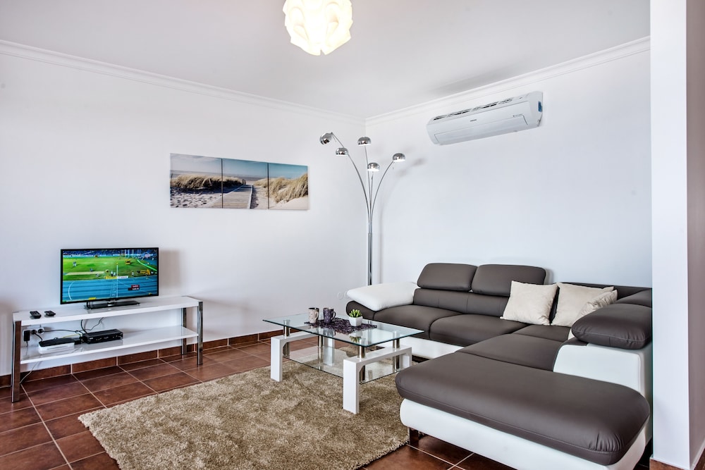 Santa Luzia Residence by MarsAlgarve