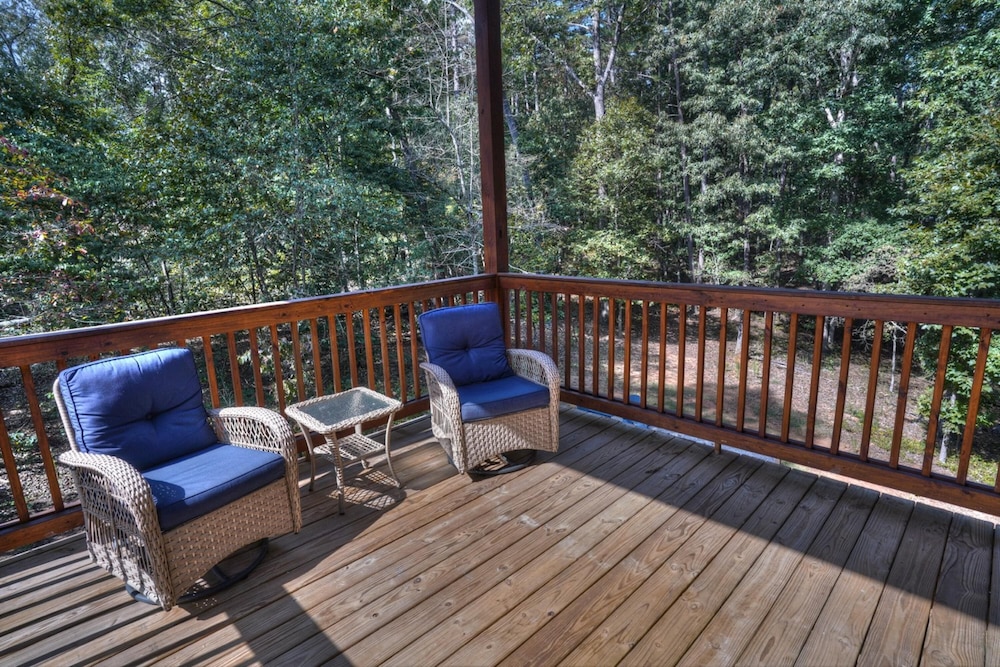 Treat Yourself to a Luxury Spa Cabin w Sauna view 5