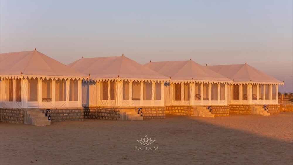 PADAM DESERT CAMP. JAISALMER