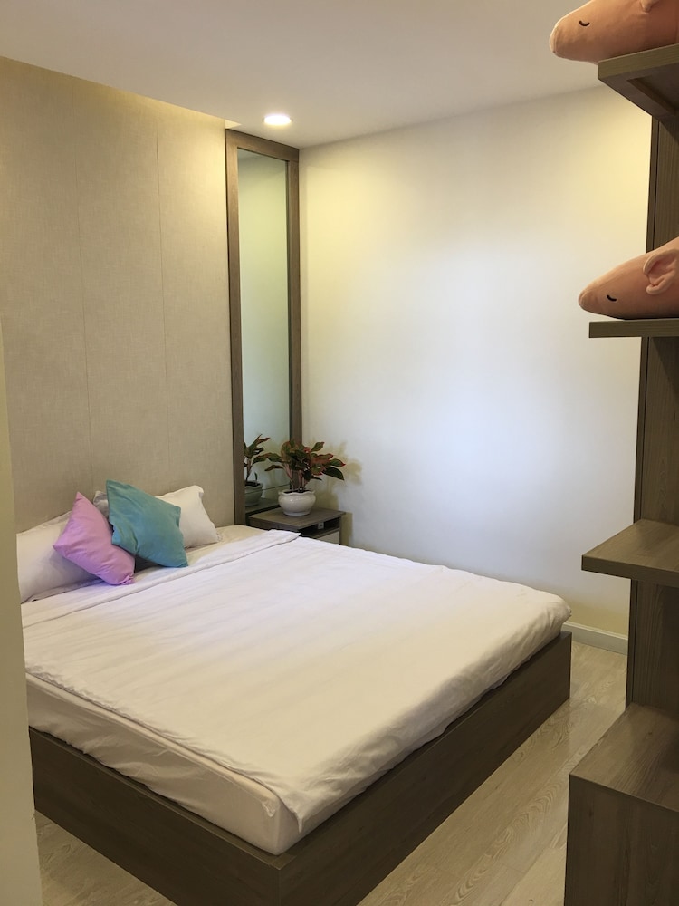 The GoldView Luxury Apartment