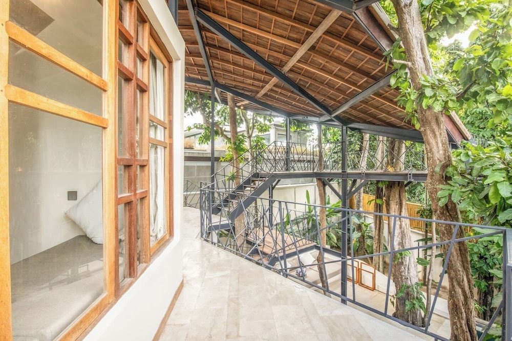 Stylish 2-br Villa With Pool, 800m Canggu Beach
