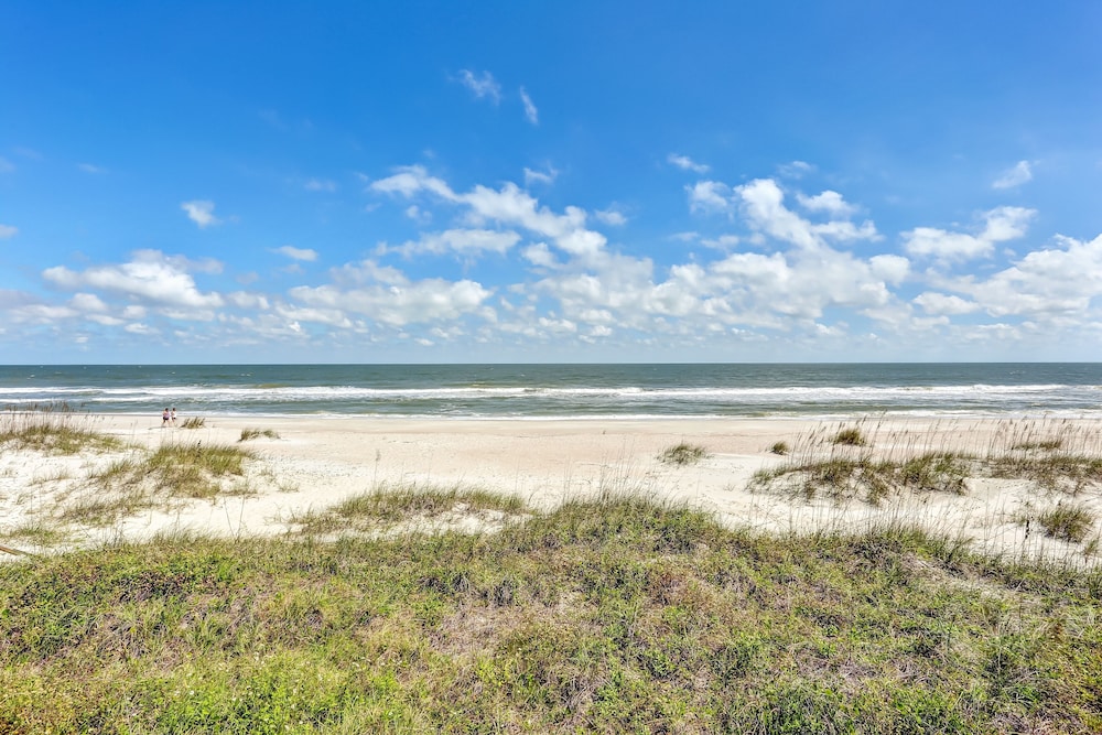 812 S. Fletcher - 3 Br Cottage