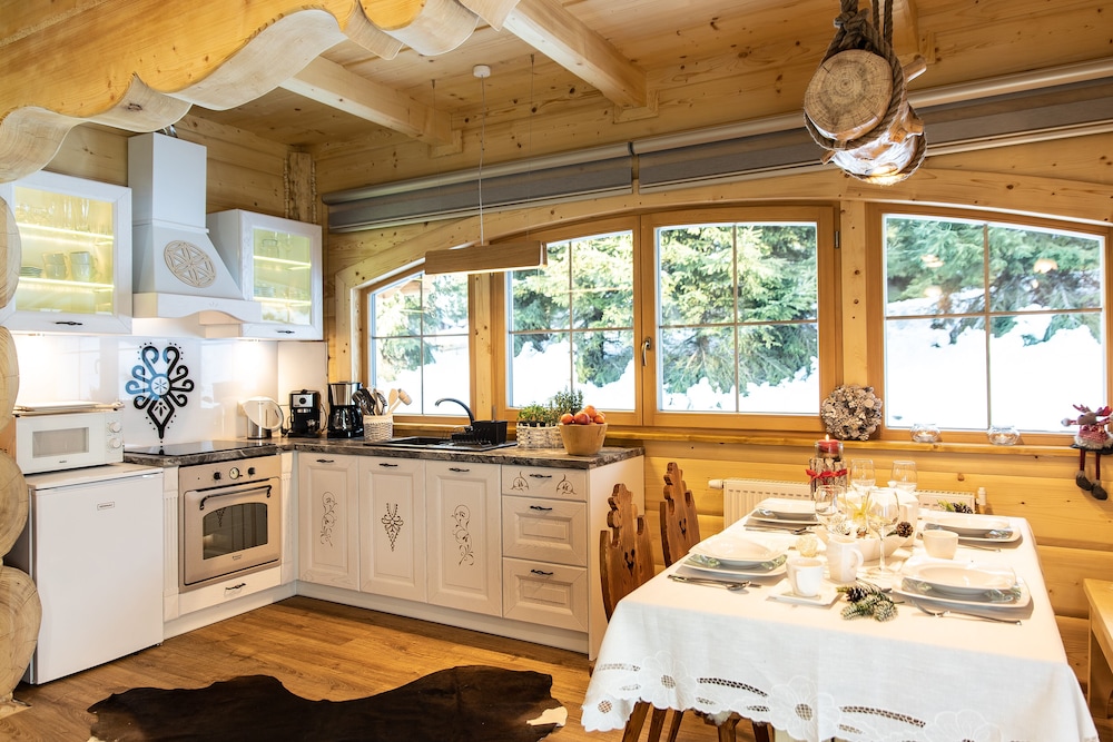 Przystań w Tatrach - Przytulne Domki i Apartamenty-Luxury Holiday Villas in the Tatras view 3