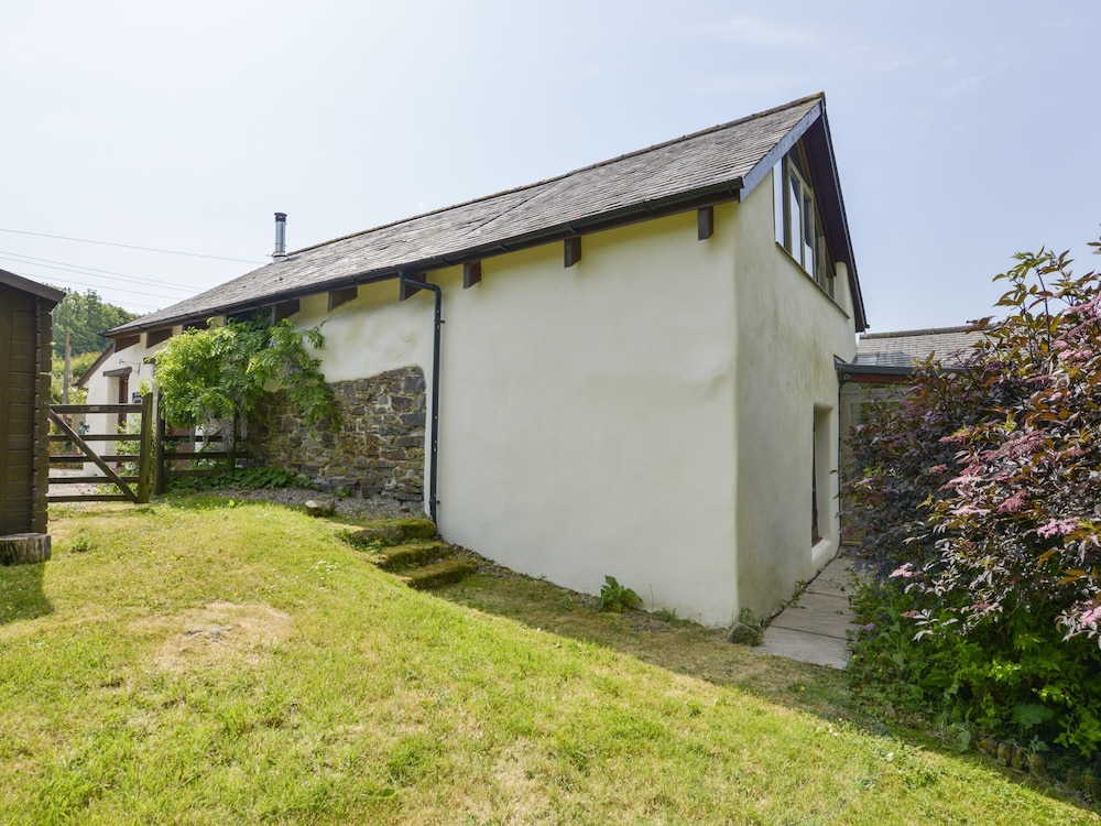 Two Shoes Cottage