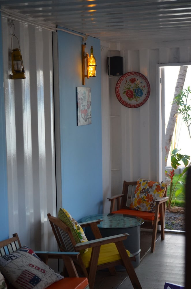 Think & Retro Cafe Lipa Noi Samui