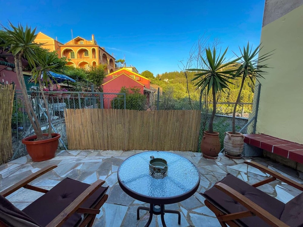 Casa Efterpi-achilleion Village