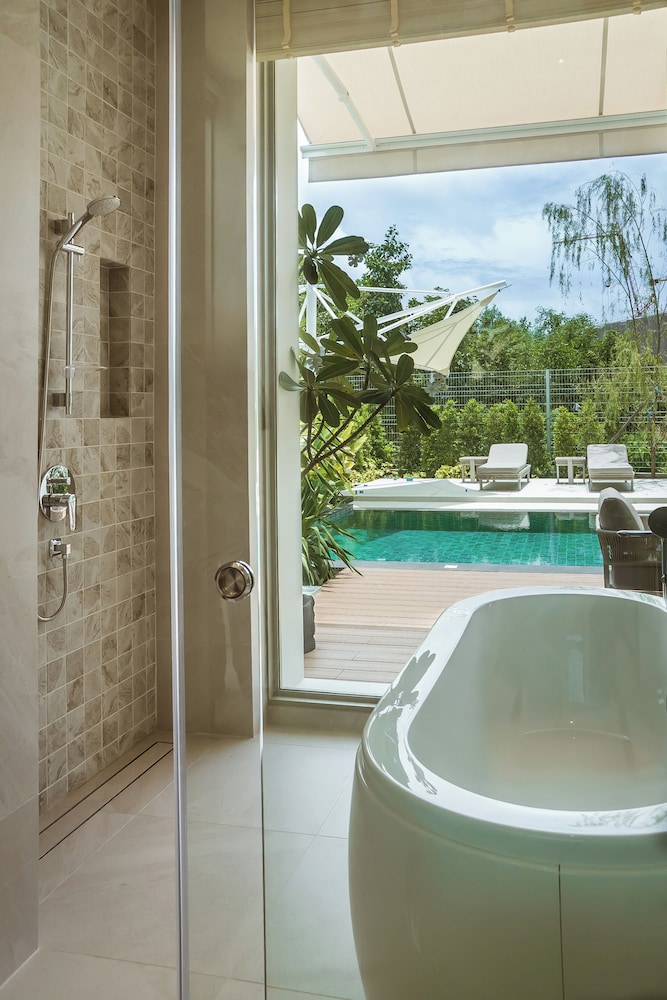 Akal Pool Villa 3BR near Laguna, Bangtao & Beach
