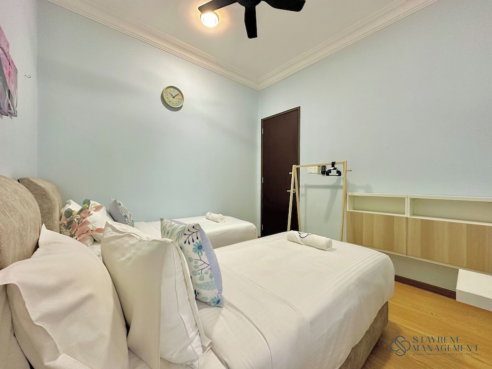 Country Garden Danga Bay Sea View Homestay by Stayrene