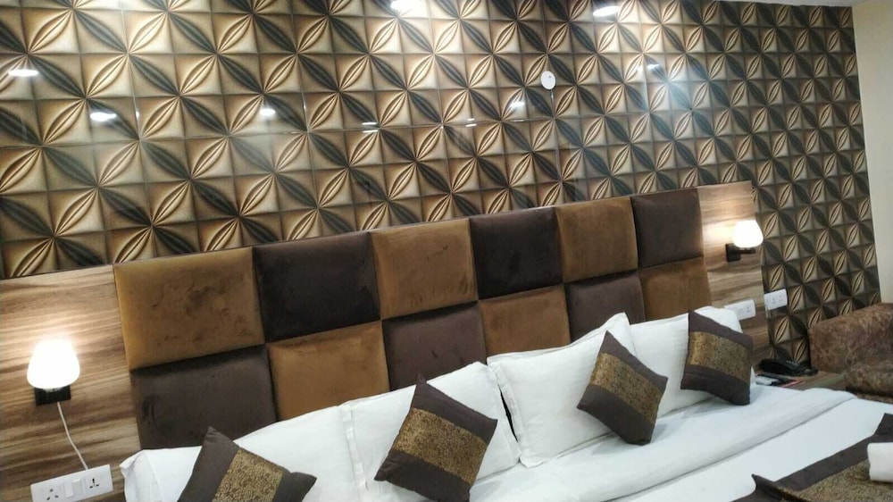 HOTEL SINGH CONTINENTAL