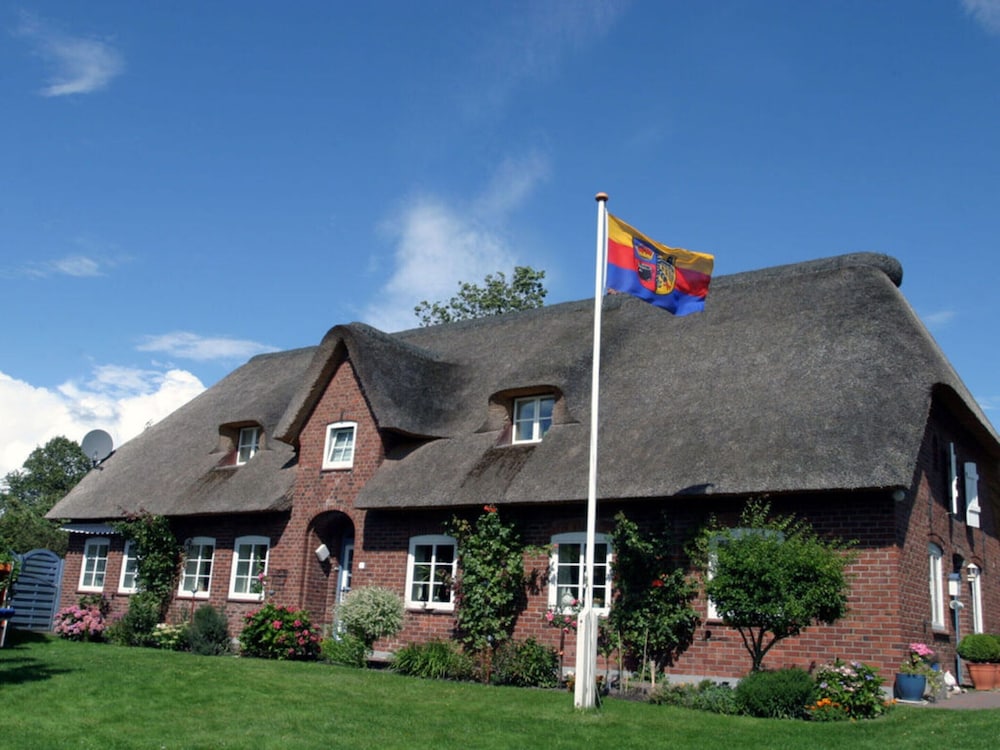 Holiday Apartment Wanlik Hus