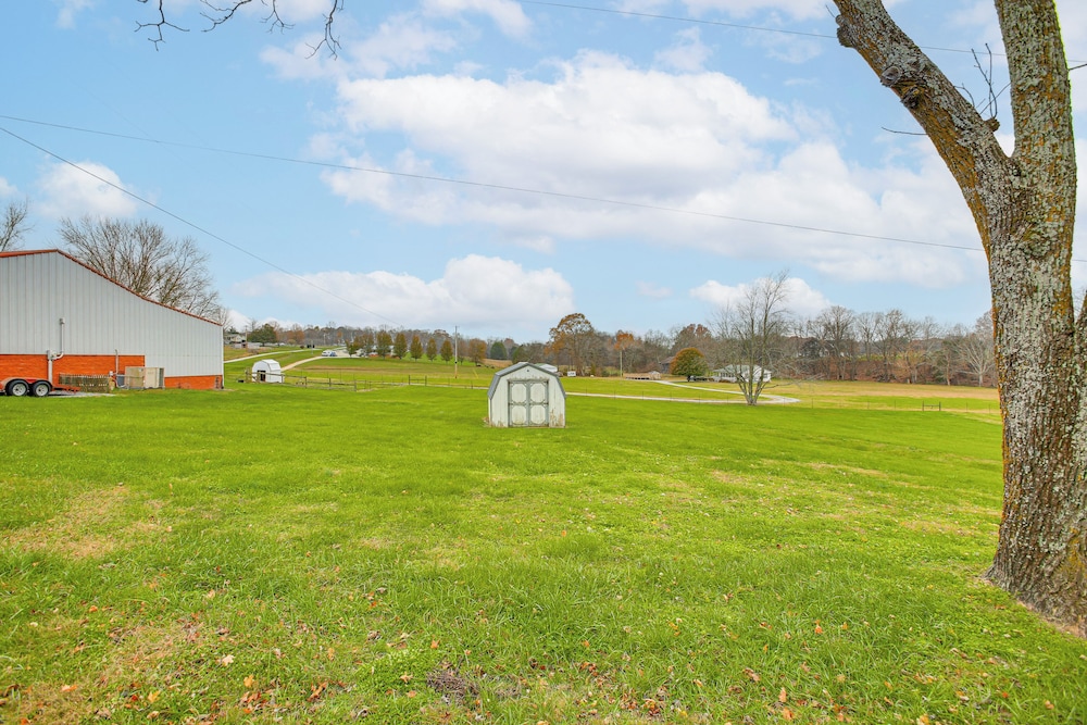 4 Mi to Kentucky Downs: Countryside House