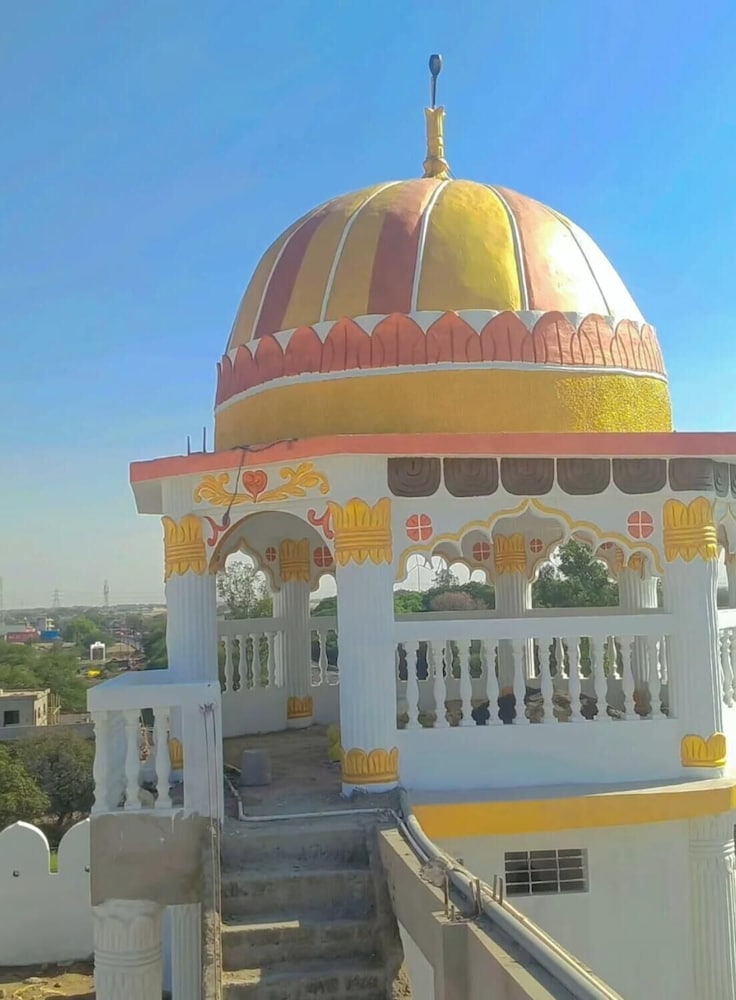 Hotel Karishma Palace Badnawar