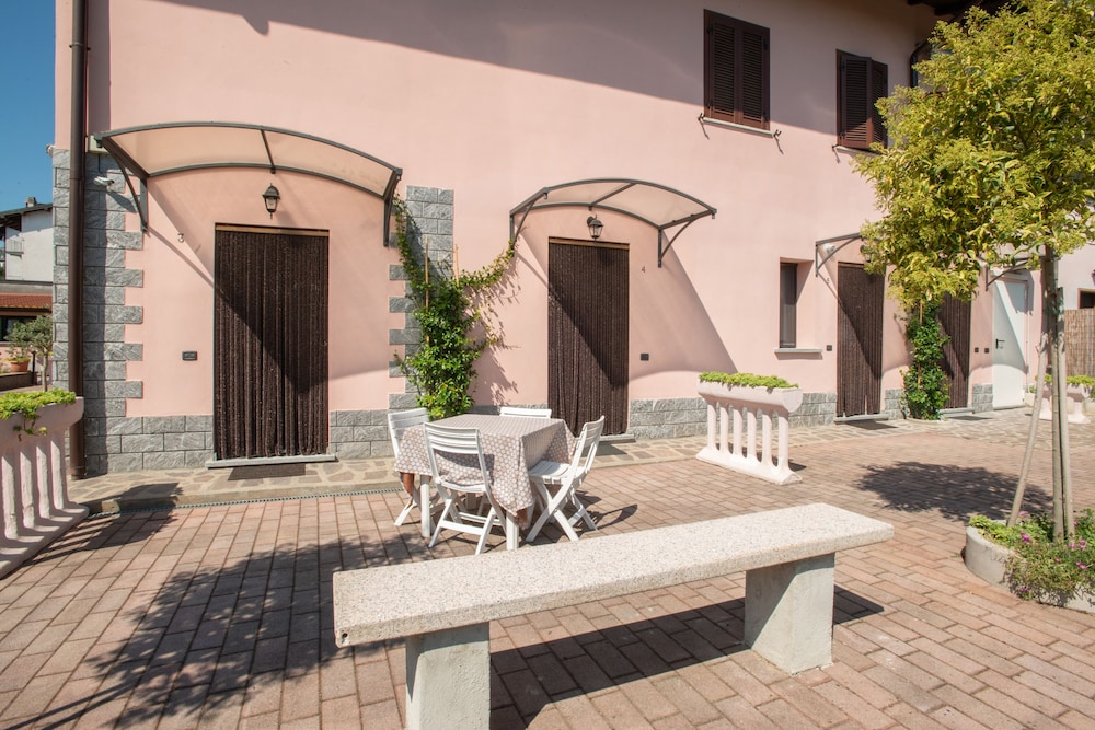 Villa Rosy B&B