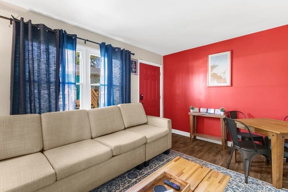 12th Ave The Bricks - Unit 1