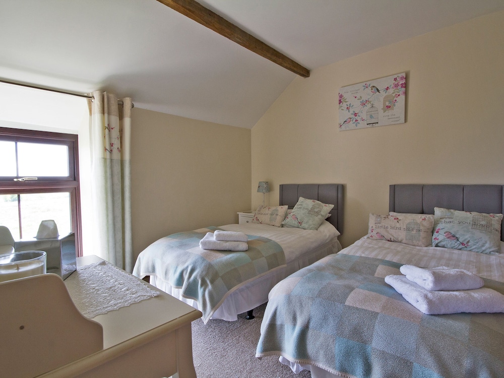 Robin Cottage view 5