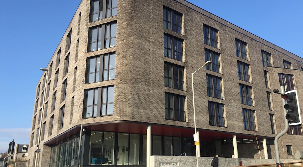 Powis Place - Campus Residence