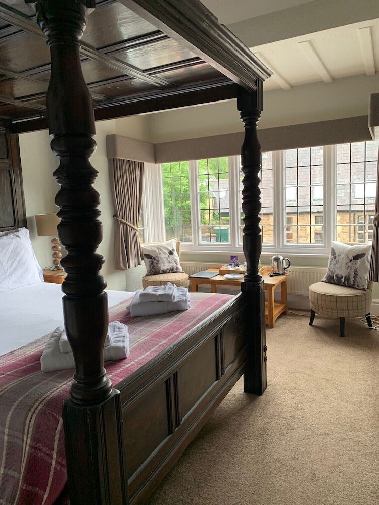 Hope Valley Vacations - Scotsman's Pack Hotel - Property Image 3