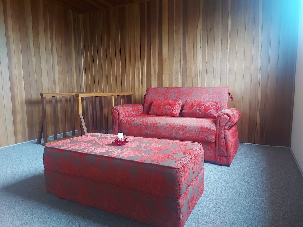 THE WRITERS HOUSE