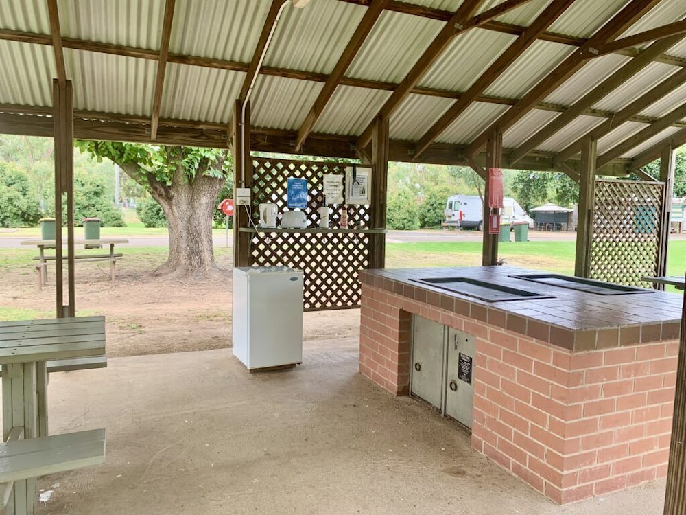 Cootamundra Caravan Park