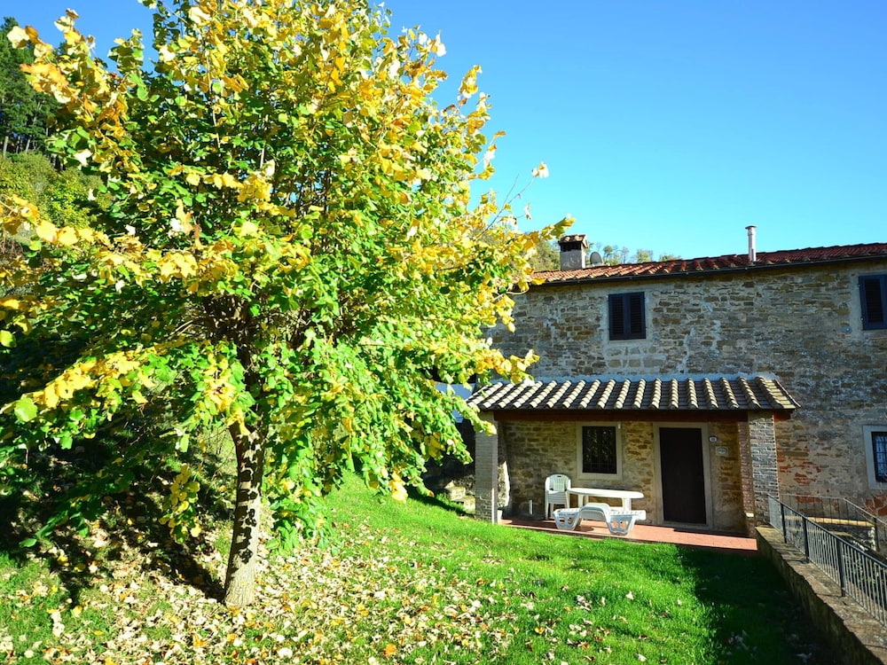 Serene Farmhouse in Dicomano With Swimming Pool view 5