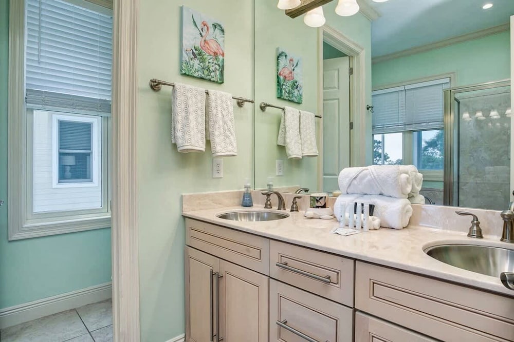 Beach Walk Retreat Heated Pool Golf Views Main Guest House Sleeps 15