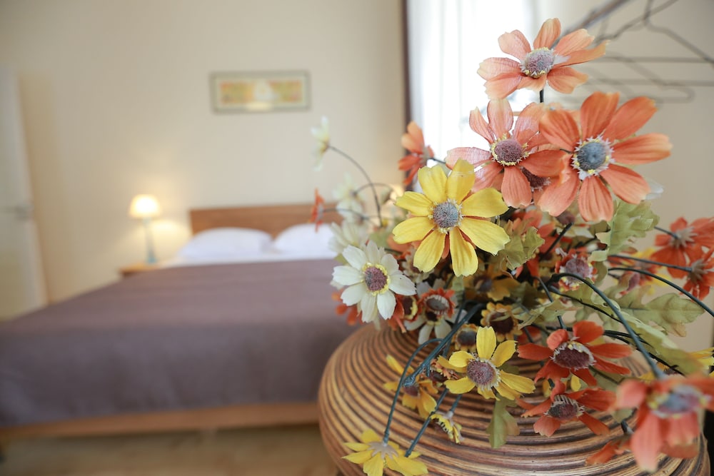 Midtown Hostel