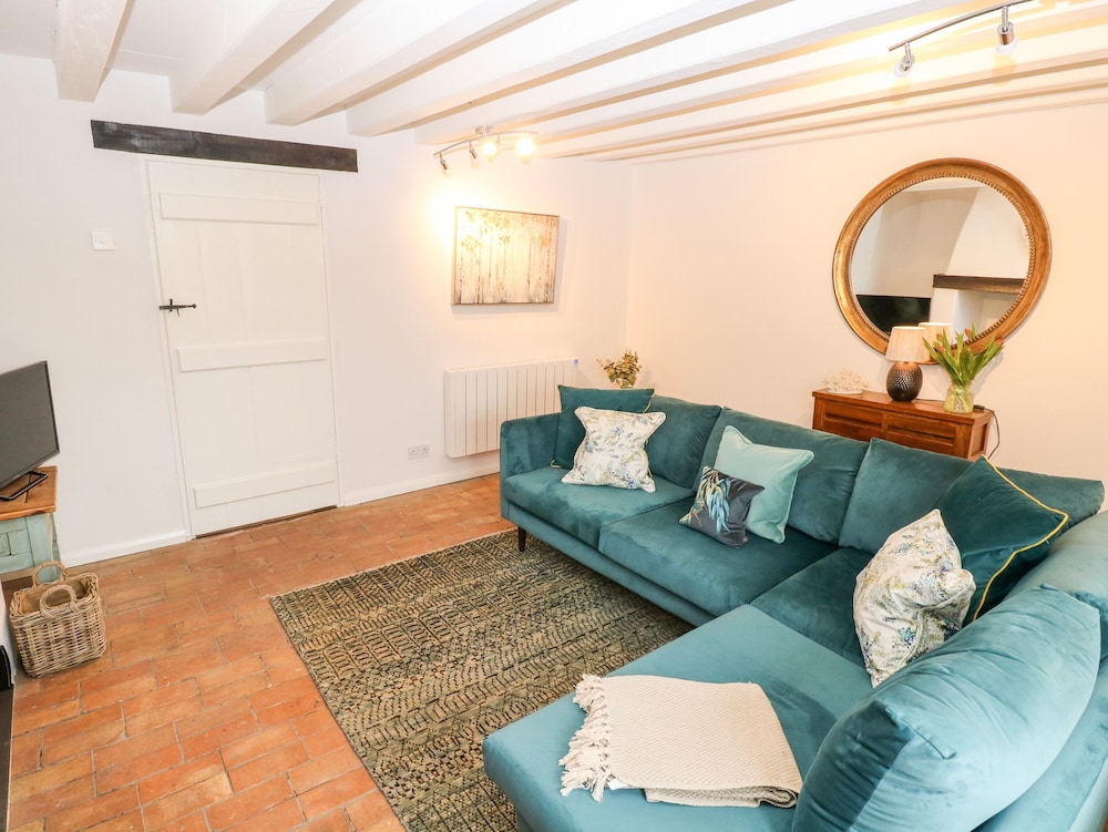 Holly Cottage