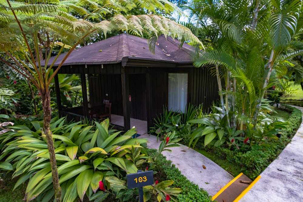 Hotel Lomas del Volcan - Property Image 1