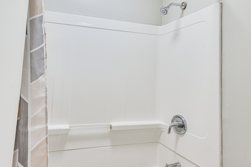 2 Mi to Garniers Beach Park: Pet-friendly FWB Home