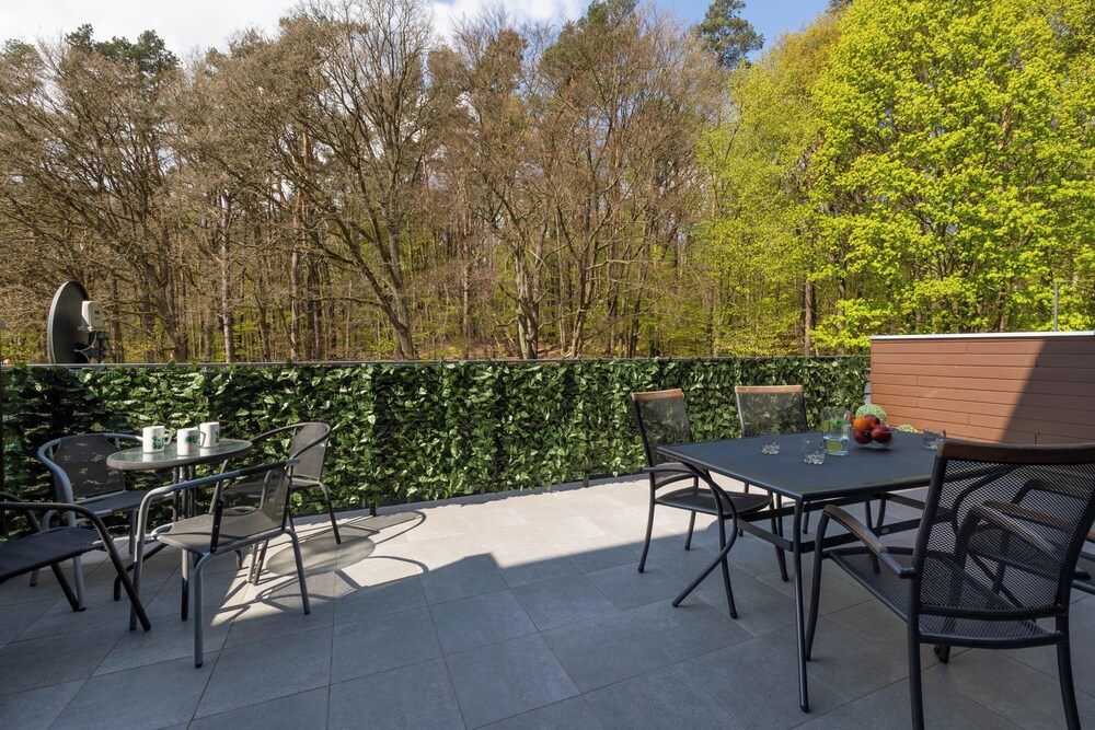 Apartment With Pool by Renters Prestige