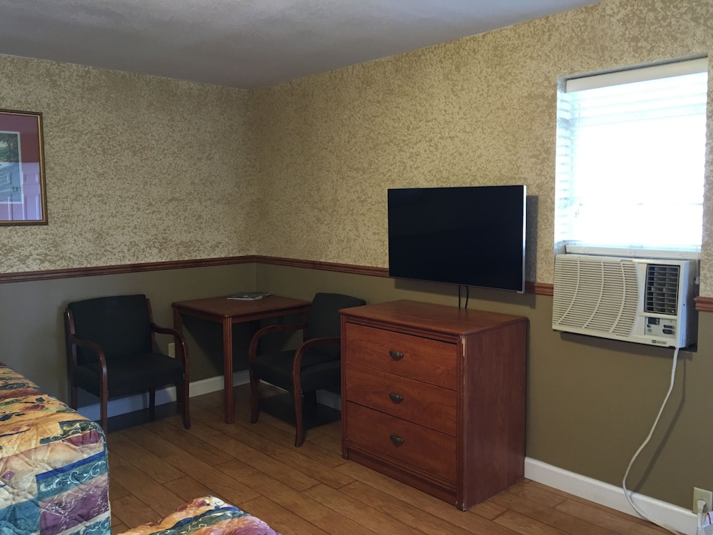 Jefferson City Vacations - Budget Inn - Property Image 5