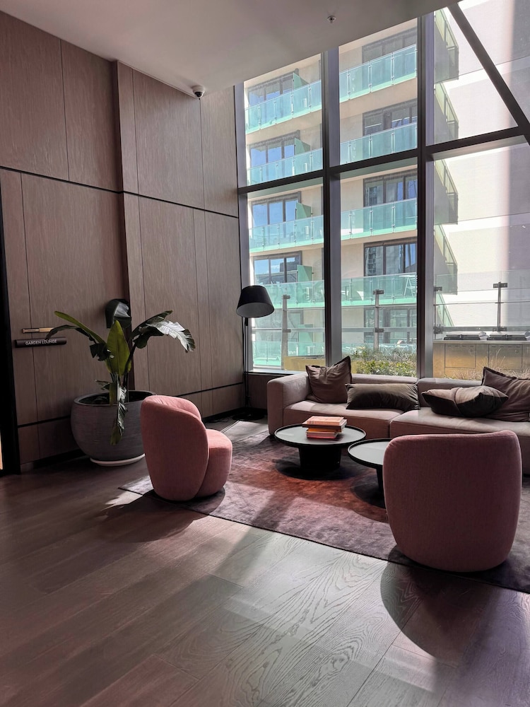 Luxury 2-bedroom Apartment in the Heart of Melbourne