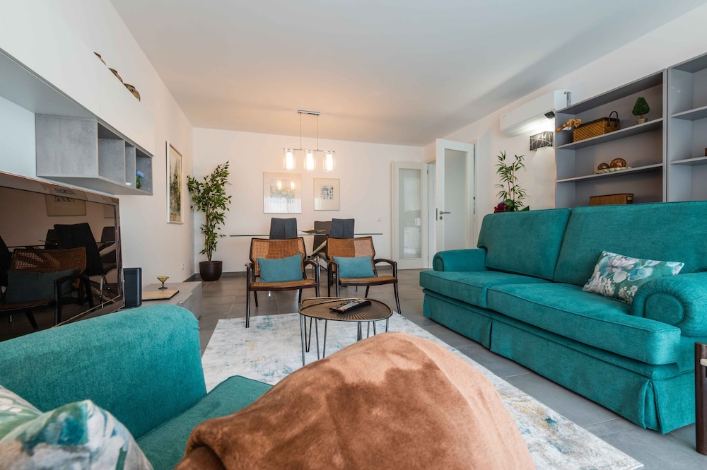 Caravelas 2 Bedroom Apartment