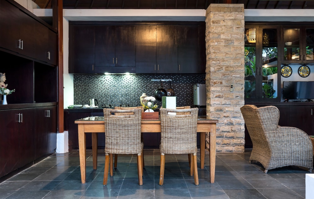 Ubud Raya Villa