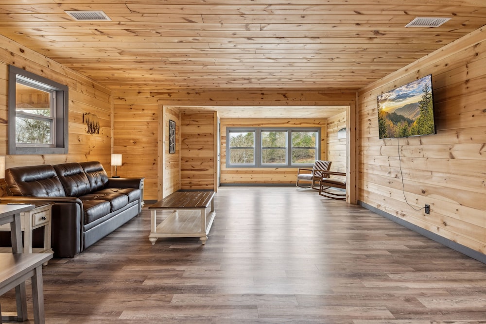 Starlight Valley 3 Bedroom Cabin