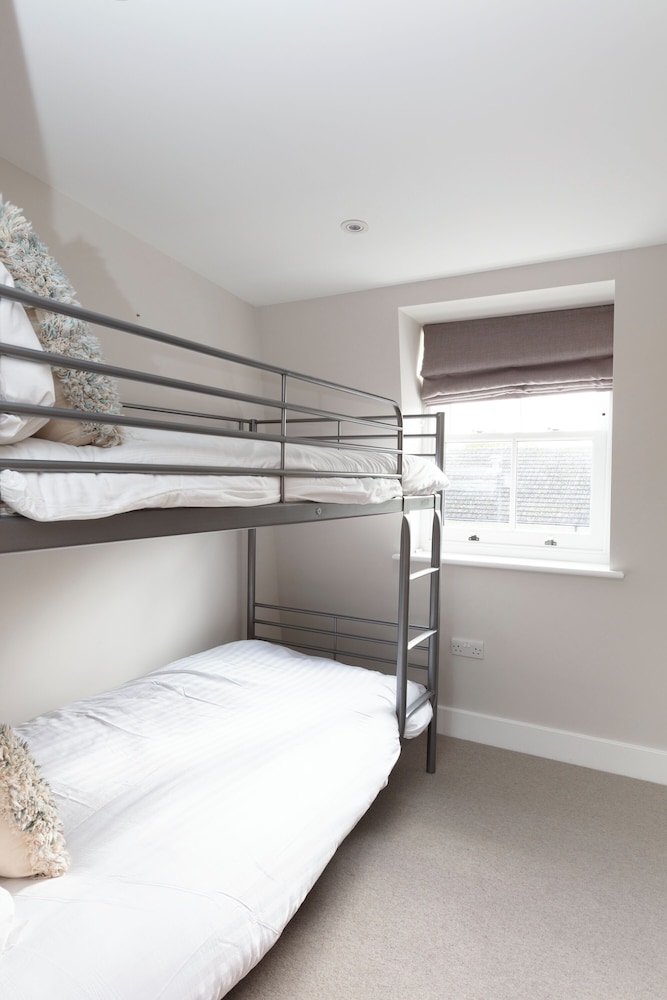 Fabulous Central Windsor Town House