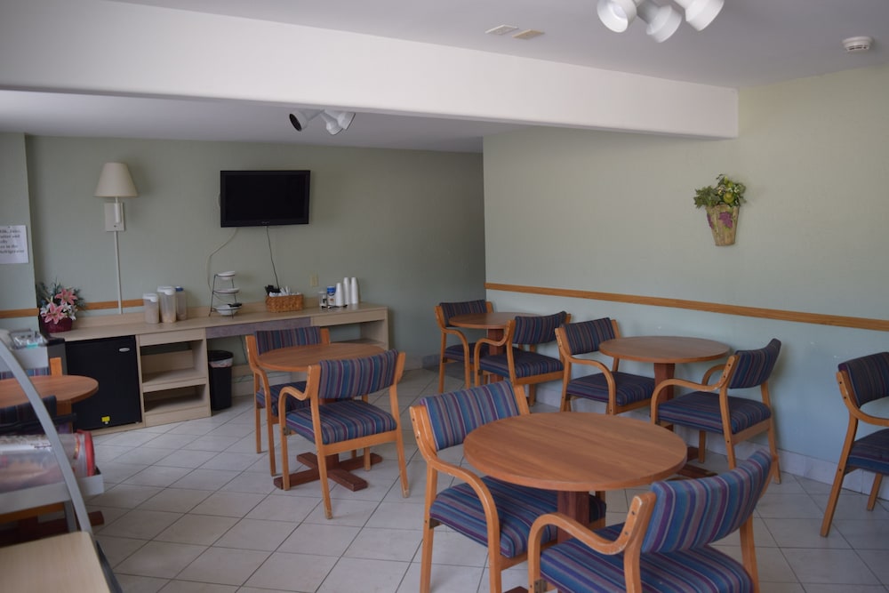 Americas Best Value Inn Jefferson City
