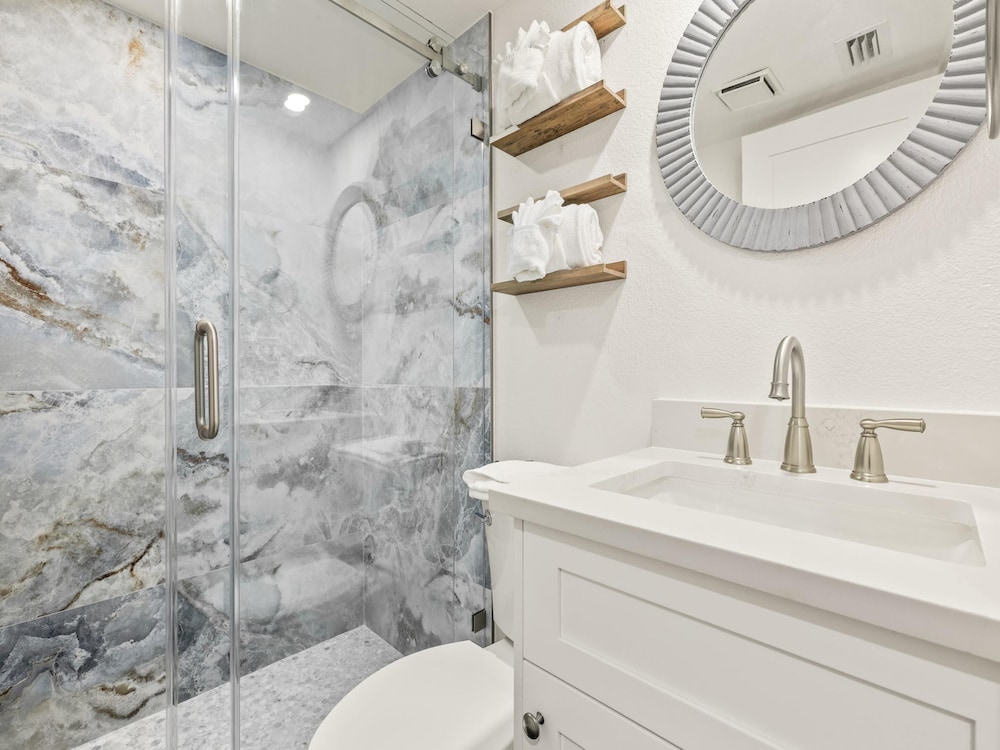 Seaside 3 by Distinctive Beach Rentals