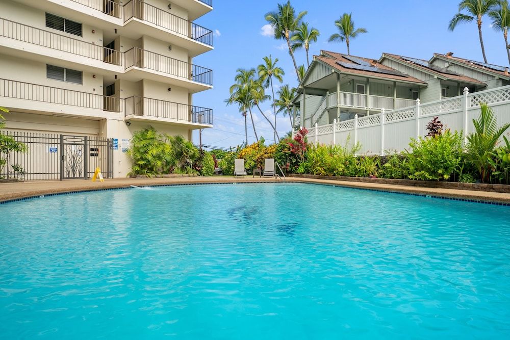 Kona Alii Penthouse 710 2 Bedroom Condo