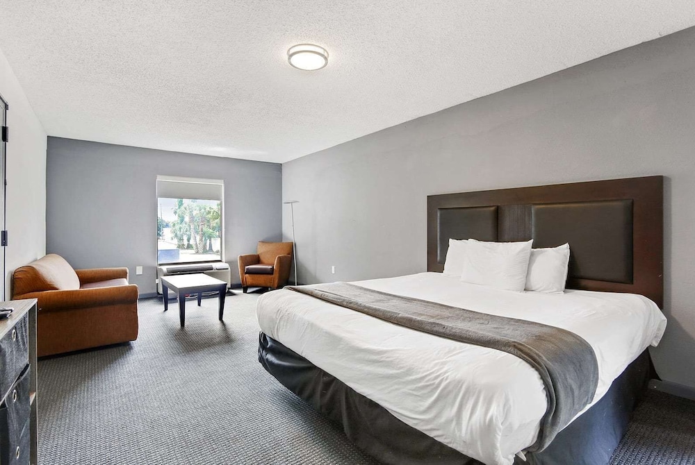 Ramada by Wyndham New Orleans