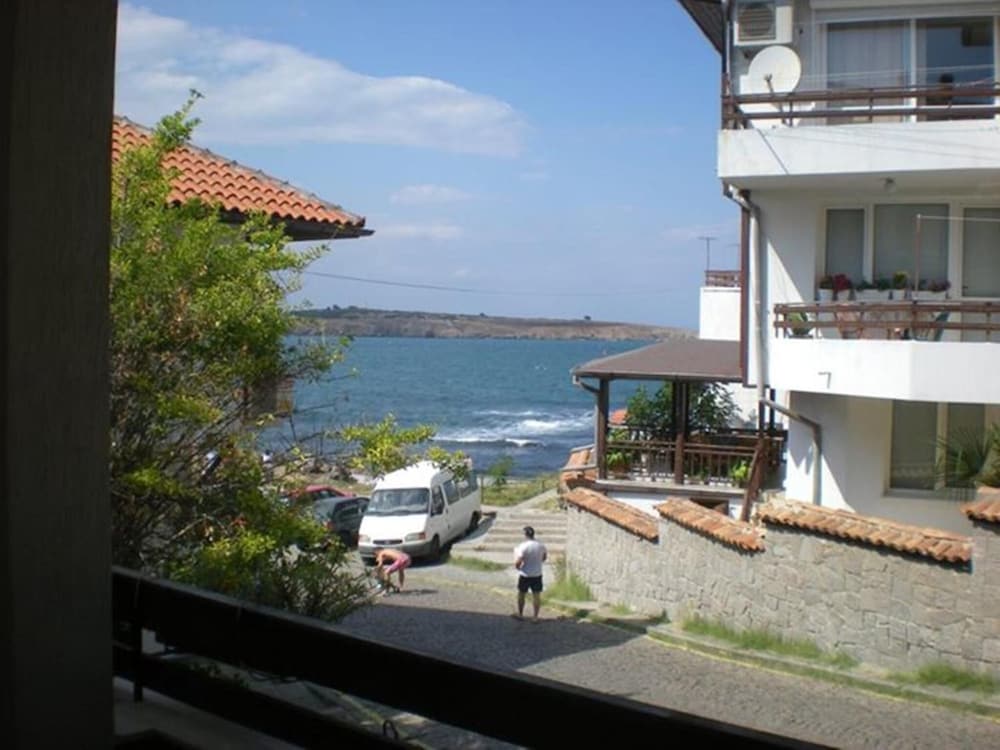 Guest House Liliya